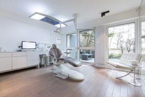 fauteuil de soins dentaires - Dr Herszenfis